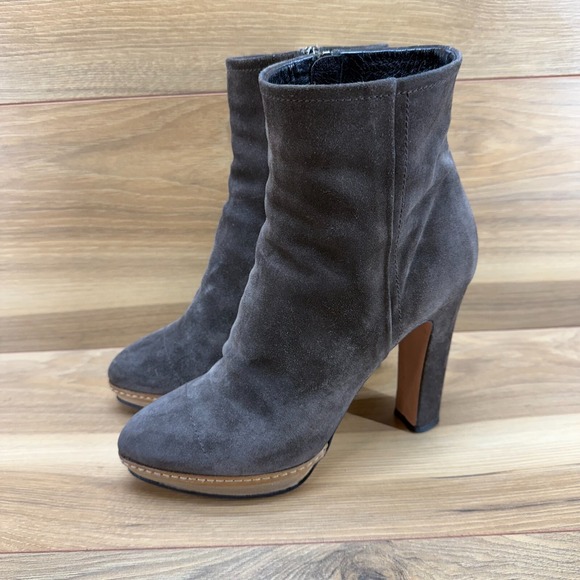 Prada Women's Size 7 M EU 37 Brown Suede Ankle Zip Heeled Platform Boots - Picture 1 of 10